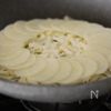 ザクッと美味しい!材料2つを焼くだけ【ポテトチーズピザ】の工程1