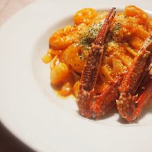 渡り蟹と小エビのトマトクリームパスタ♪