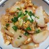 よっこの作ってみた!投稿(まるで天とじ丼＊かまぼこと玉ねぎのたまご丼)