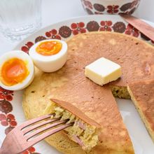 バジル香る♡ベーコンのケークサレ風パンケーキ