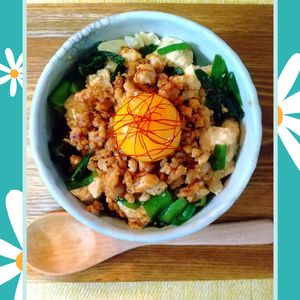 チョロリスの作ってみた!投稿(胃袋つかむ！！絶品どんぶり♡『担々風そぼろのニラ豆腐丼』)