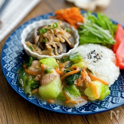 【野菜がたっぷり♪】チンゲン菜と豚こま肉の中華餡掛け
