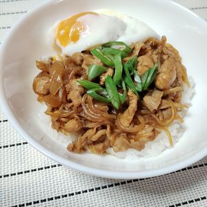 M＊Pの作ってみた!投稿(豚こま肉と糸こんにゃくで豚丼の具)