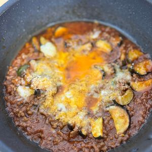 Tsuneaki Okadaの作ってみた!投稿(【ズッキーニのミートチーズ焼き】フライパン一つで完成♪)