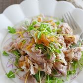 うま味たっぷりおろしドレッシング　（茹で豚と豆苗のサラダ）