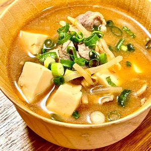 michuの作ってみた!投稿(【豚こま肉ともやしの豚汁】食材３つ！簡単おいしいコスパ◎)