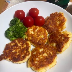 ゆっこの作ってみた!投稿(【ささみと豆腐のチーズナゲット】ふわふわ♡ヘルシーおかず✨️)