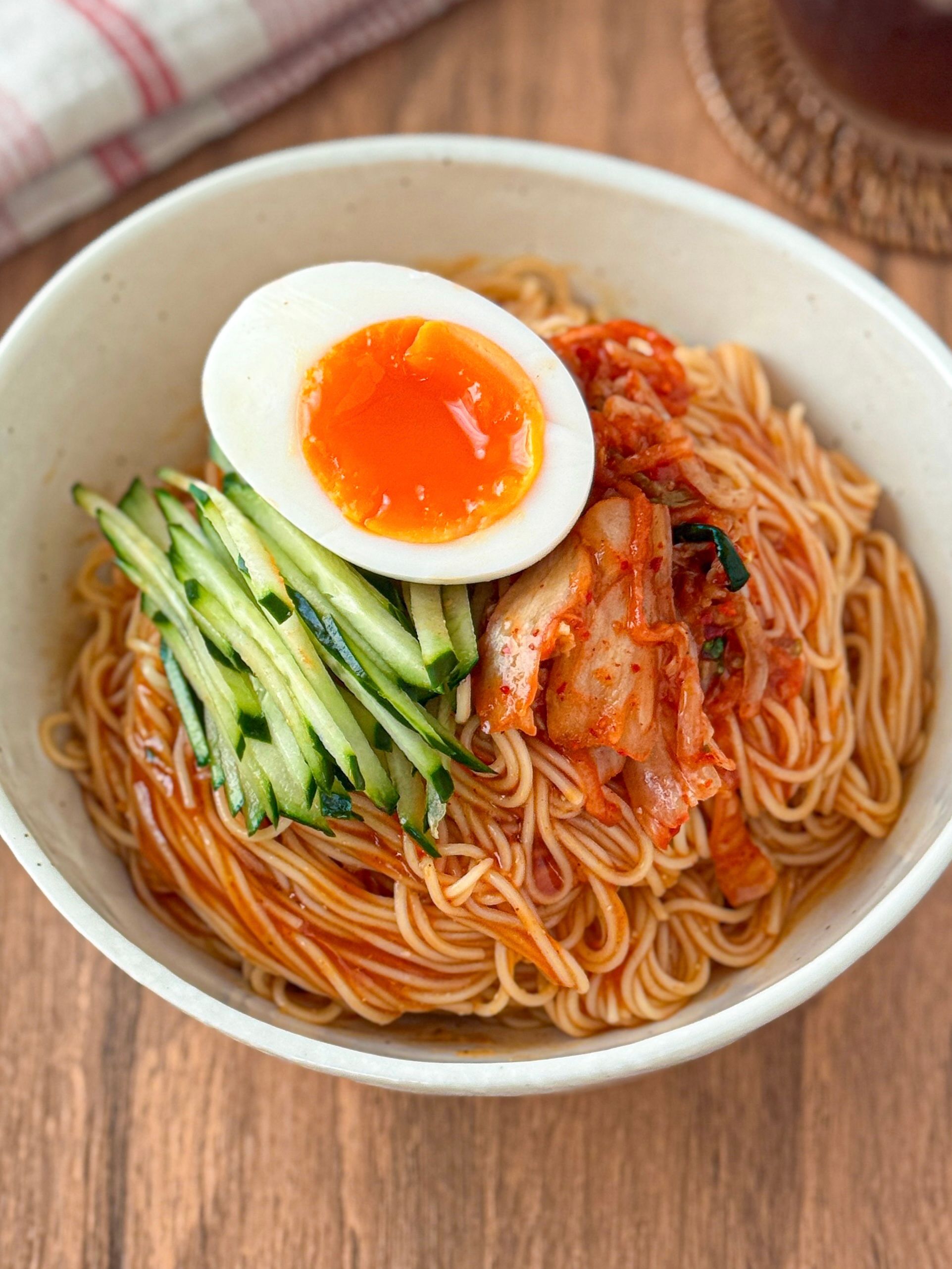 旨辛ビビンそうめん】混ぜてあえるだけ♪箸が止まらない！ | レシピ