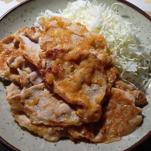 ひろりぃの作ってみた!投稿(山椒香る〜甘くない生姜焼き【低糖質・お弁当】)