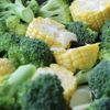 とうもろこしとブロッコリーのフライパン同時蒸しの工程2