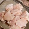 『鶏むね肉と舞茸のオイスターバター炒め』旨みたっぷり！の工程2