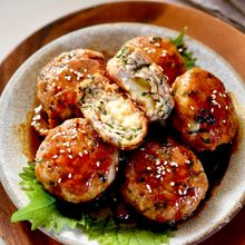 みちっとジューシー【チーズインしそ照りつくね】