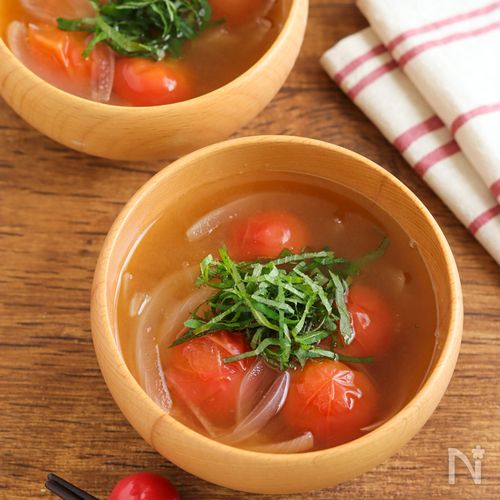 夏にぴったり♡ミニトマトのみそ汁【冷凍でうま味アップ】