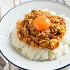 爆速！コスパ良【もやしと厚揚げのキーマカレー】