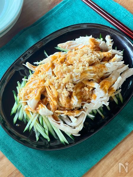 レンジでしっとり蒸し鶏で「バンバンジー」