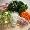 旨味が美味しい♪野菜たっぷりチャンポンスープの下準備