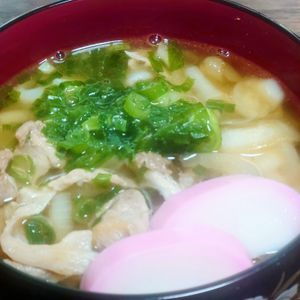 オレンジの作ってみた!投稿(簡単10分【年越しうどん(甘辛肉うどん)】)