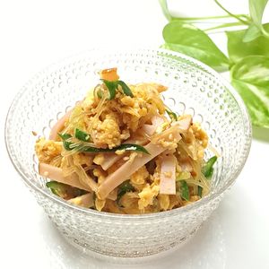 とのちゃまの作ってみた!投稿(10分で味しみ抜群♪抱えて食べたい♪『春雨のごちそうサラダ』)