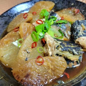 ヴェルの作ってみた!投稿(【節約絶品おかず】ぶり大根ならぬ...さば缶大根☆味しみしみ)