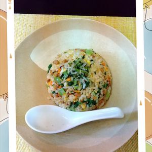 チョロリスの作ってみた!投稿(【小松菜としらすの和風だし炒飯】和風な味わいがおいしい♡)