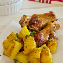 カリカリがおいしい!じゃがいもと鶏手羽焼き