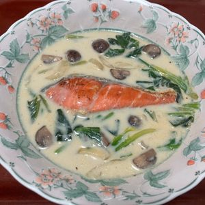 りんごの作ってみた!投稿(サーモンとほうれん草の豆乳シチュー)