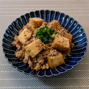 𝔂𝓾𝓶𝓲🍓の作ってみた!投稿(絹厚揚げとえのきとひき肉の香味炒め・ご飯に乗せても♪)