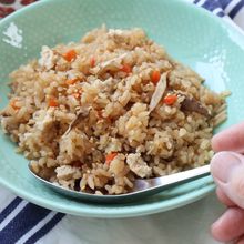 新玉ねぎたっぷり！鶏ごぼうの炊き込みご飯