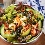 焼肉屋さんの🥩キムチと豆腐のピリ辛チョレギサラダ😋🥗