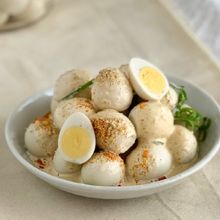 中毒性あり！【うずらの卵の胡麻ラー油かけ】