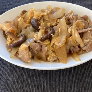 あすかの作ってみた!投稿(【豚こまで節約♡絶品！すき焼き風の卵とじ】おつまみにも)