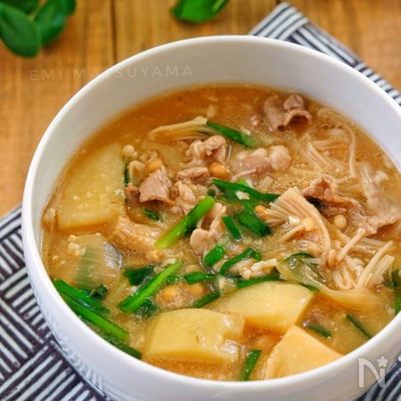 子供も食べられる 辛味なし じゃがいも納豆味噌チゲ By 松山絵美 レシピサイト Nadia ナディア プロの料理家のおいしいレシピ