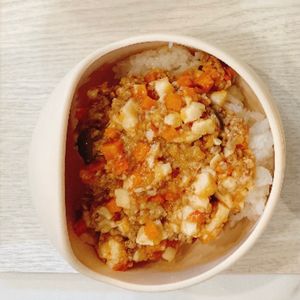3yの作ってみた!投稿(ごはん拒否でも完食！野菜もとれちゃう まろやか麻婆丼)
