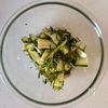 生でもおいしい！《ズッキーニとしらすの和風サラダ》の工程2