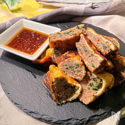 肉汁あふれる油揚げ餃子