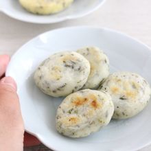 【離乳食】米粉で作るしらすと豆腐のおやき