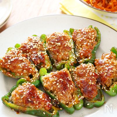 【ヤンニョムピーマンの肉詰め】甘辛だれがやみつき!お弁当にも