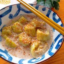 簡単‼️とっても優しい味に♡レンチンなすの豆乳ごま煮