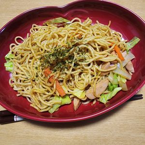 ナムディの作ってみた!投稿(【カレー焼きそば】ピリッとスパイシー焼きそば)