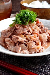 『豚こま肉のさっぱり梅肉炒め』梅×豚肉×ポン酢が反則レベル