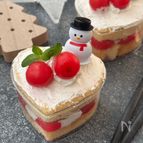 簡単！材料4つ！さくらんぼのカップケーキ