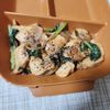 とももの作ってみた!投稿(【ご飯おかわり♪】鶏むねと玉ねぎ小松菜のうま味噌炒め#節約飯)