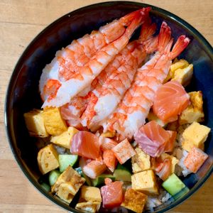 jiexの作ってみた!投稿(簡単！華やかちらし寿司【大葉酢飯・華やかに盛りつけるコツ】)