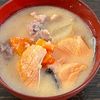 とーるじーじの作ってみた!投稿(【基本の粕汁】驚く美味しさ！豚肉と鮭の粕汁／関西の定番の味)