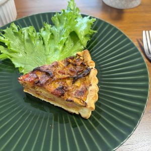 こむぎの作ってみた!投稿(【三種のきのこと鶏肉のキッシュ】パーティーレシピ)