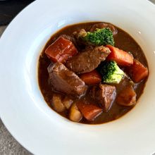 絶品〖炊飯器ビーフシチュー〗お肉柔らか&具材の旨み溶け込む♪