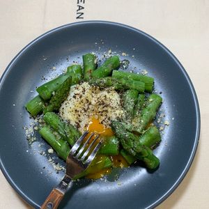 楽ラク手抜キッチン🐶🐾の作ってみた!投稿(旬を味わう♪【アスパラガスの温サラダ】)