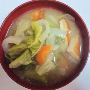 ふうかの作ってみた!投稿(さつま揚げと白菜の味噌汁＼いつものお味噌汁に新提案♪／)
