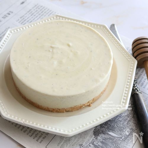 ワインに合うゴルゴンゾーラレアチーズケーキ