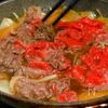 『他人丼』牛肉をとろ～り半熟卵でとじて白飯にONの工程4
